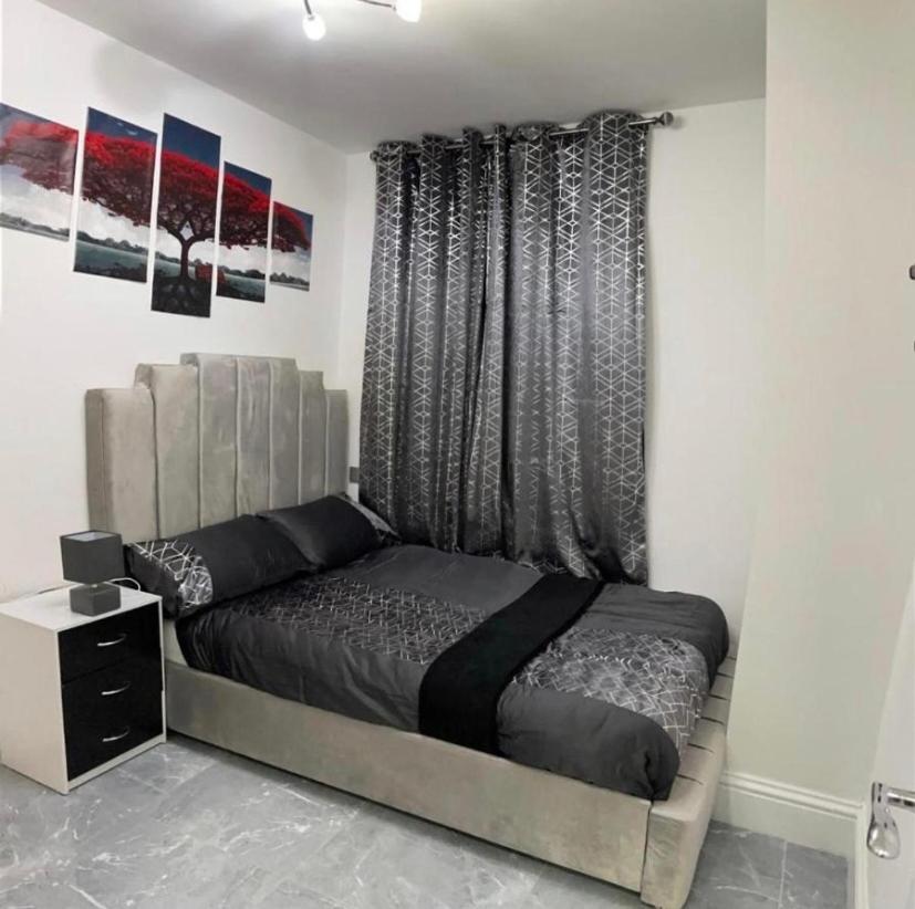 Entire 5 Star Luxury Whalley House Wifi Tv Luxury Бернлі Екстер'єр фото